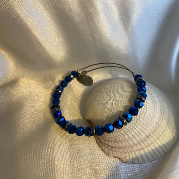💙Alex and Ani Blue Crystal Silver Bracelet💙 - Picture 2 of 8
